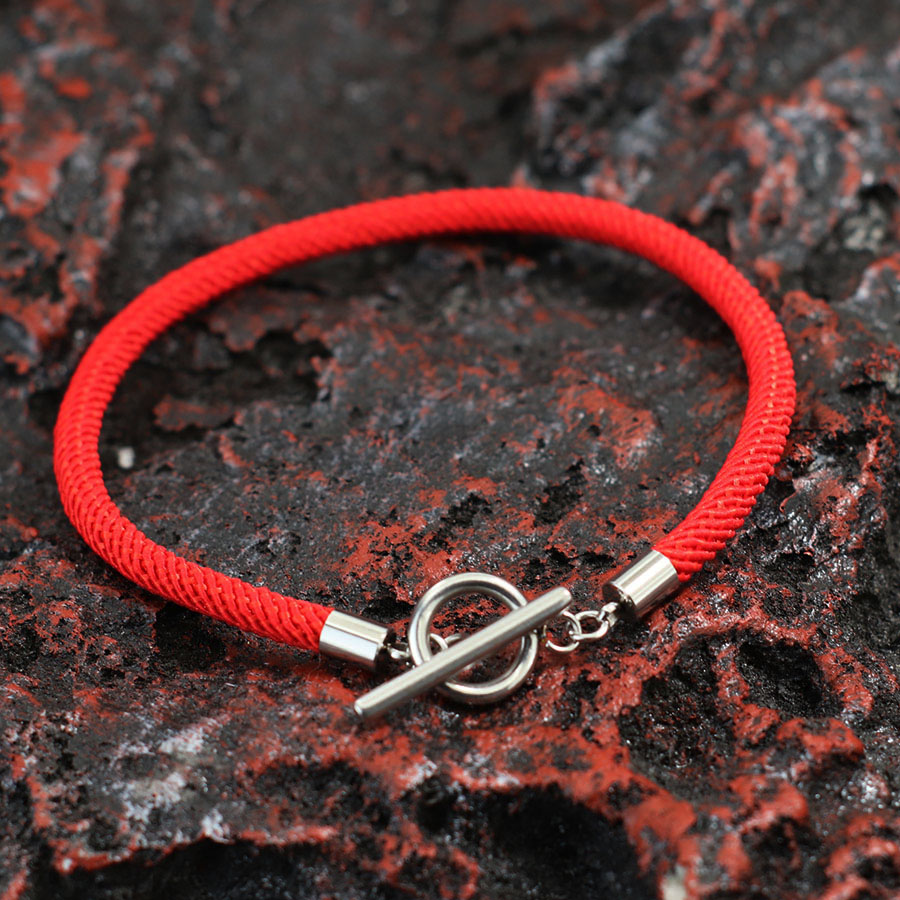 Milan Men'S Fashion - กำไลข้อมือแฟชั่นสีแดงนำโชคสำหรับผู้ชายสร้อยข้อมือร้อยหัวเข็มขัดทำจากสเตนเลสสตีลสำหรับบุรุษมี7สีสายแบบ Milan Beach nautical braclet