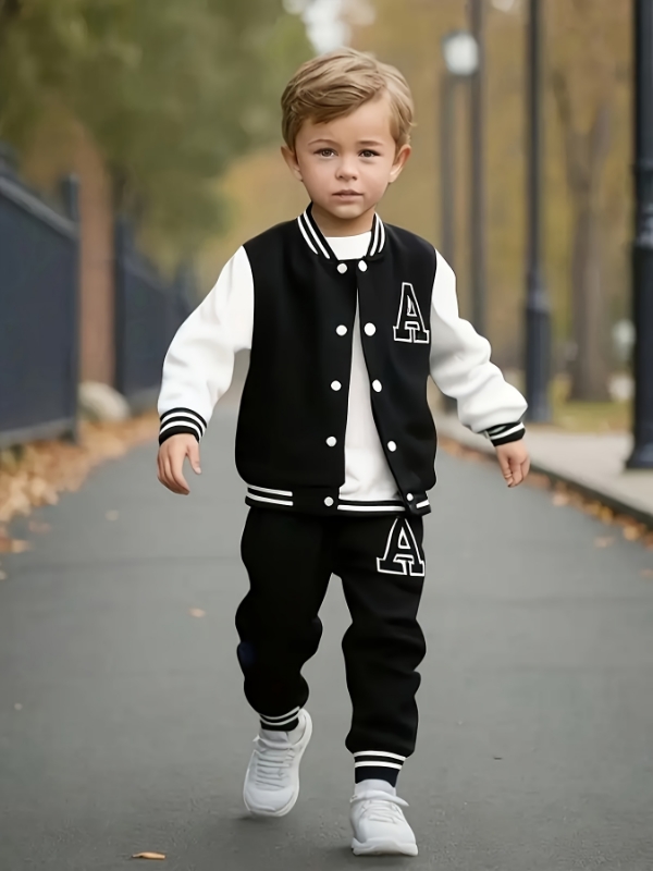 Varsity Jacket Letterman - ชุดเสื้อแจ็คเก็ตวาร์ซิตี้และกางเกงวอร์มสองชิ้นสำหรับเด็กผู้ชาย สีดำขาว ตัวอักษร 'A'