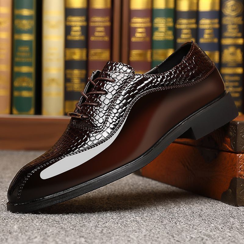 รองเท้าหนังแก้วผู้ชายสไตล์อังก - Mens Fashion Dress บทวิจารณ์และราคา