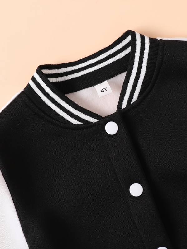 ชุดเสื้อแจ็คเก็ตวาร์ซิตี้และกา - Varsity Jacket Letterman บทวิจารณ์และราคา