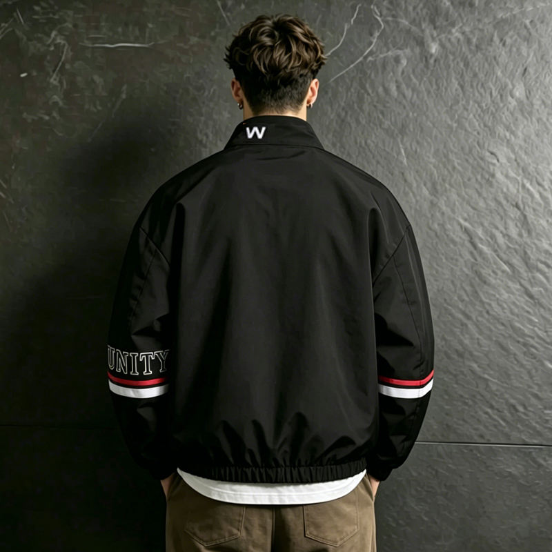 เสื้อแจ็คเก็ตบอมเบอร์สไตล์อเมร - Varsity Jacket Letterman บทวิจารณ์และราคา
