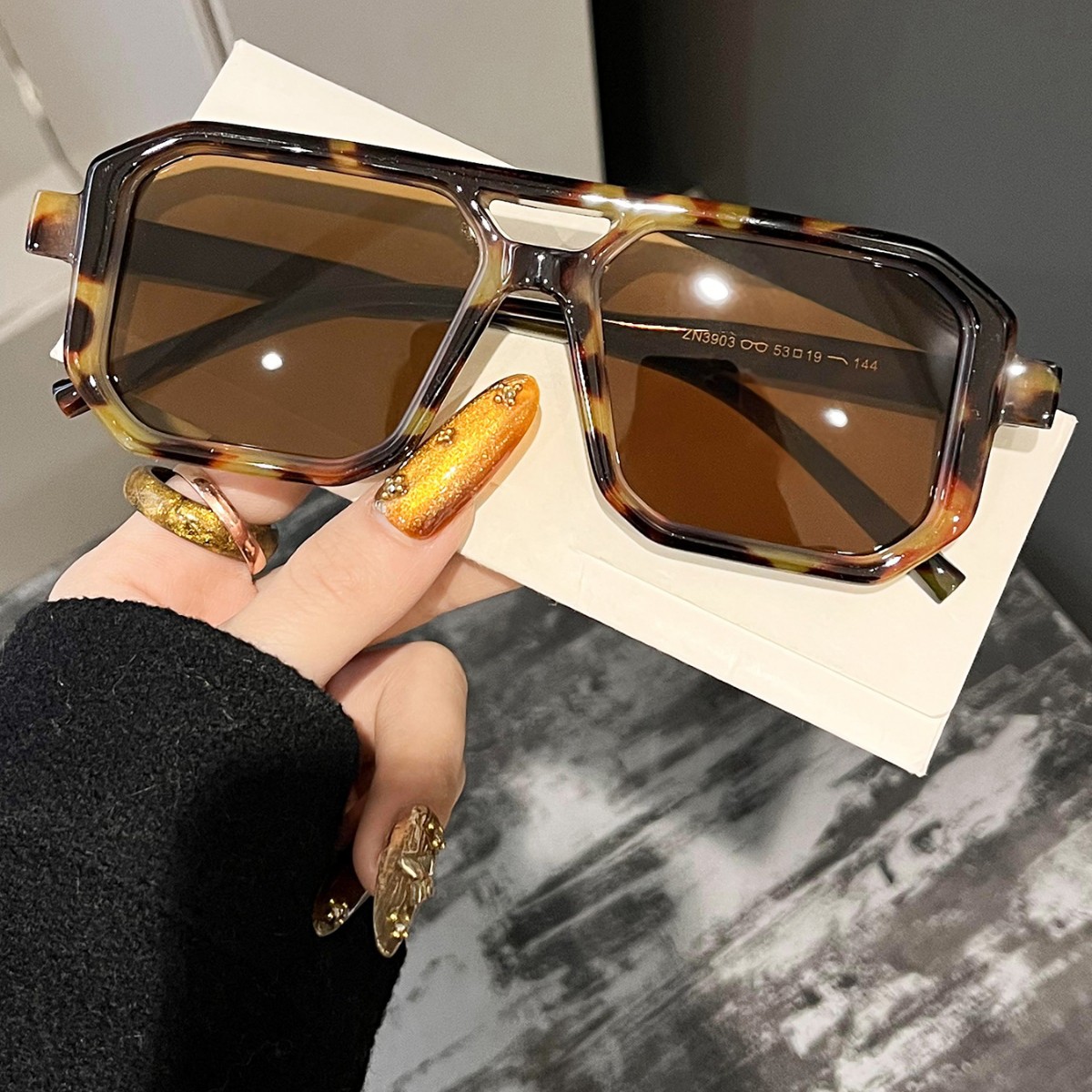 แว่นกันแดดทรงสี่เหลี่ยมแบบเรโท - Men'S Fashion Glasses บทวิจารณ์และราคา